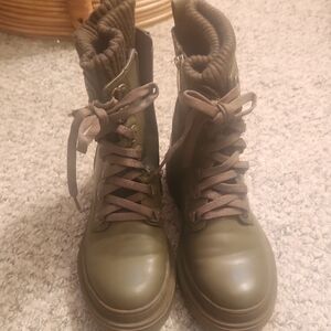 Jennifer Lopez Khaki Lace-Up Combat Boots